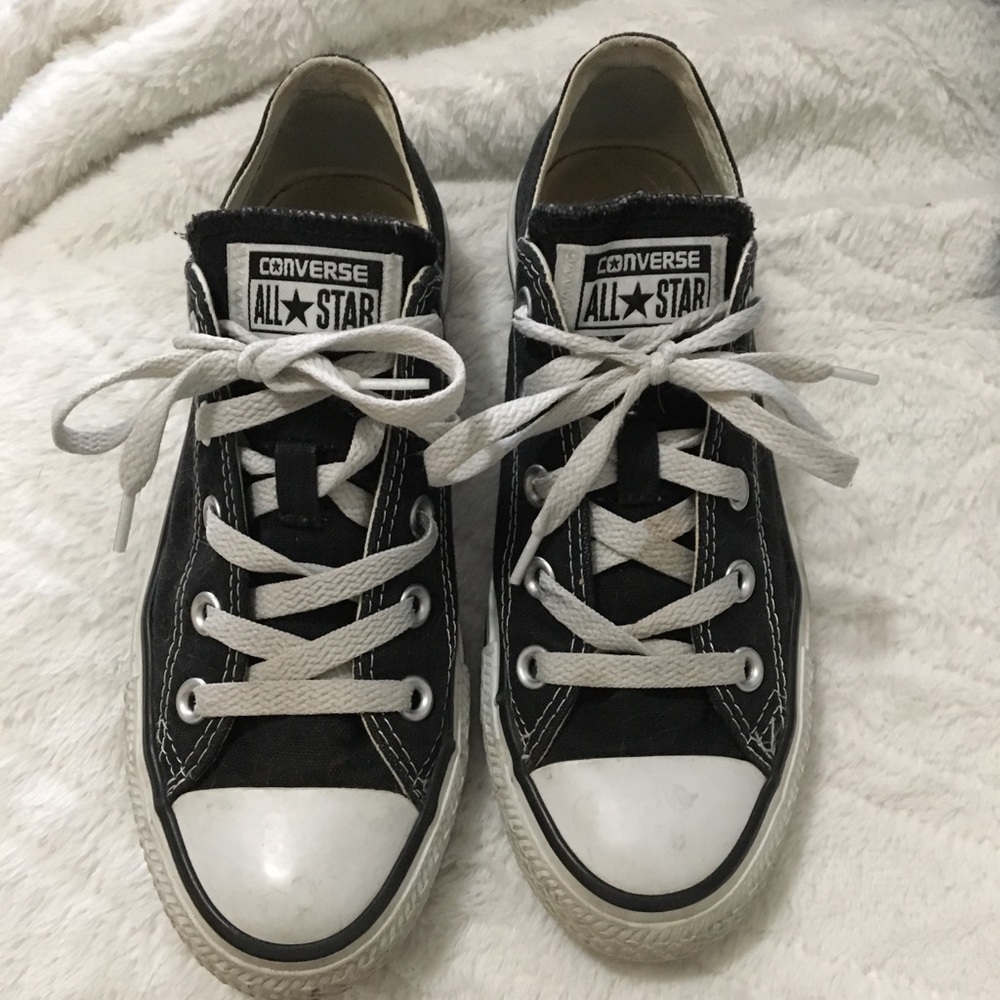 Black converse